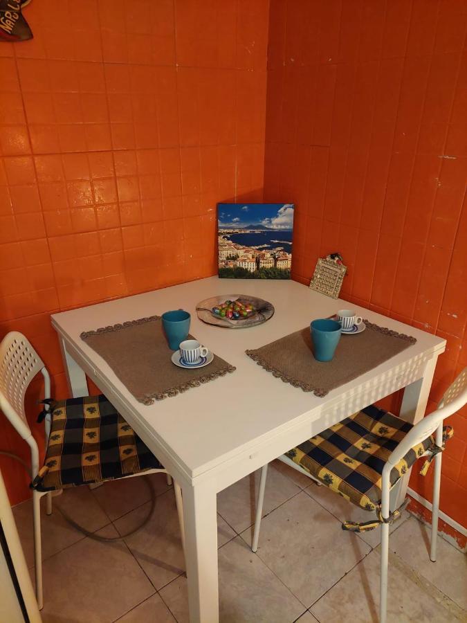 Case Vacanza Pistorius Napoli Bagian luar foto